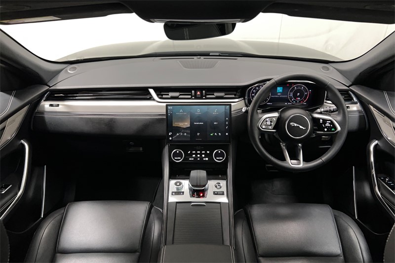 2024 (24) JAGUAR F-PACE 2.0 D200 R-Dynamic SE Black 5dr Auto AWD 5272953