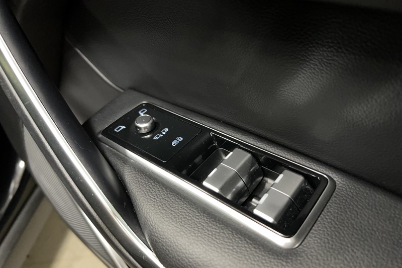 2024 (24) JAGUAR F-PACE 2.0 D200 R-Dynamic SE Black 5dr Auto AWD 5272958