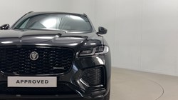 2024 (24) JAGUAR F-PACE 2.0 D200 R-Dynamic SE Black 5dr Auto AWD 5273001