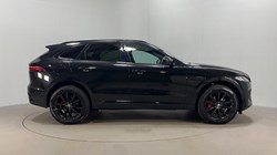 2024 (24) JAGUAR F-PACE 2.0 D200 R-Dynamic SE Black 5dr Auto AWD 5272949