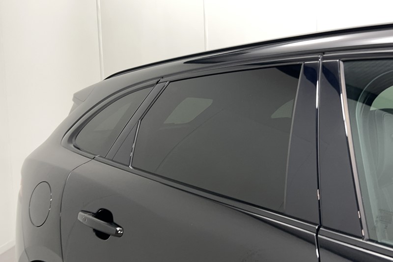 2024 (24) JAGUAR F-PACE 2.0 D200 R-Dynamic SE Black 5dr Auto AWD 5272995