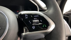 2024 (24) JAGUAR F-PACE 2.0 D200 R-Dynamic SE Black 5dr Auto AWD 5272965