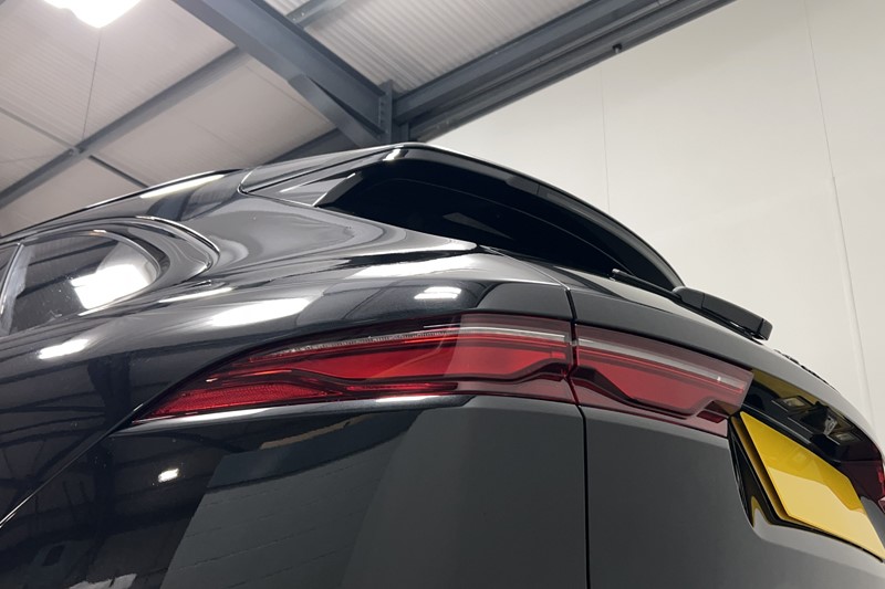 2024 (24) JAGUAR F-PACE 2.0 D200 R-Dynamic SE Black 5dr Auto AWD 5272993