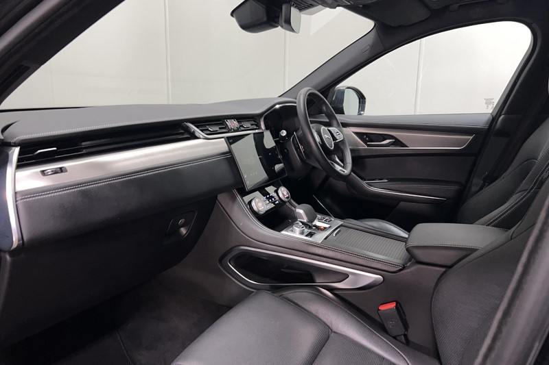 2024 (24) JAGUAR F-PACE 2.0 D200 R-Dynamic SE Black 5dr Auto AWD 5272982