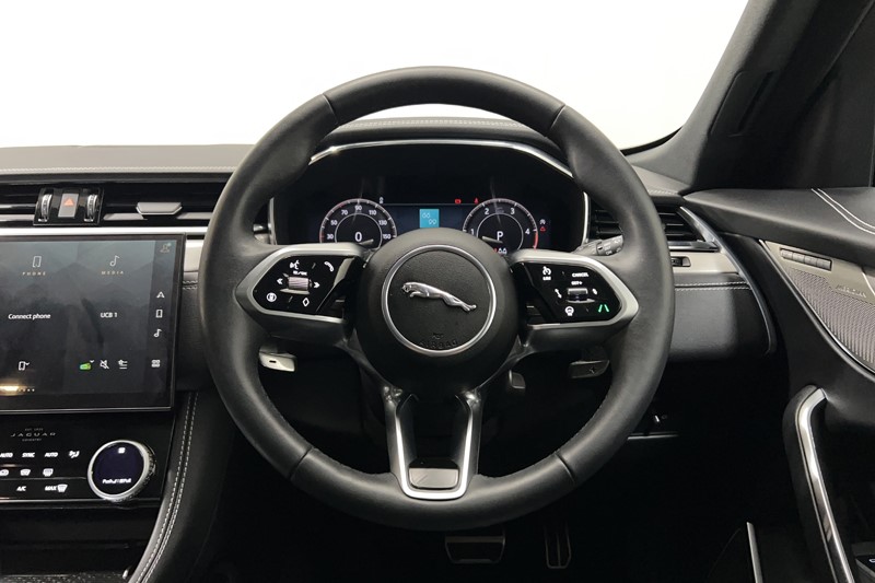 2024 (24) JAGUAR F-PACE 2.0 D200 R-Dynamic SE Black 5dr Auto AWD 5272955