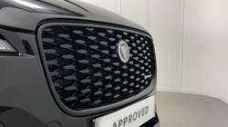 2024 (24) JAGUAR F-PACE 2.0 D200 R-Dynamic SE Black 5dr Auto AWD 5273000