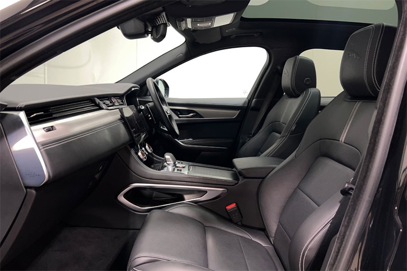 2024 (24) JAGUAR F-PACE 2.0 D200 R-Dynamic SE Black 5dr Auto AWD 5272947