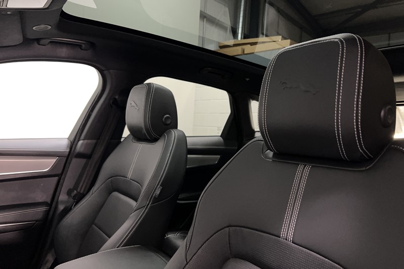 2024 (24) JAGUAR F-PACE 2.0 D200 R-Dynamic SE Black 5dr Auto AWD 5272984