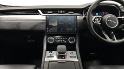 2024 (24) JAGUAR F-PACE 2.0 D200 R-Dynamic SE Black 5dr Auto AWD 5272954