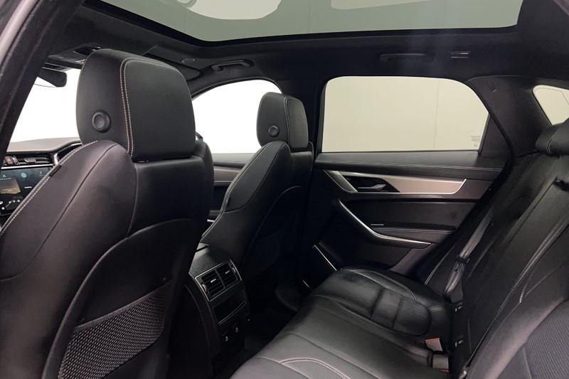 2024 (24) JAGUAR F-PACE 2.0 D200 R-Dynamic SE Black 5dr Auto AWD 5272985