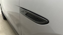 2024 (24) JAGUAR F-PACE 2.0 D200 R-Dynamic SE Black 5dr Auto AWD 5267522