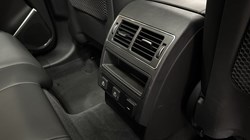 2024 (24) JAGUAR F-PACE 2.0 D200 R-Dynamic SE Black 5dr Auto AWD 5267483