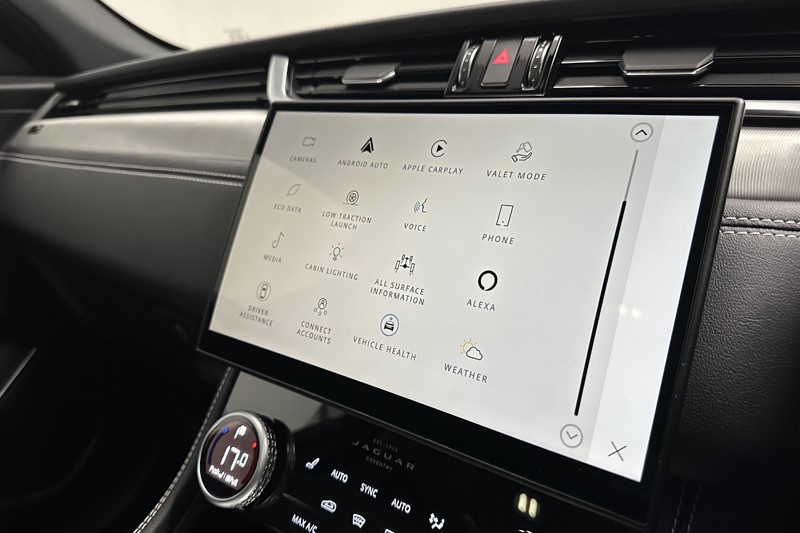 2024 (24) JAGUAR F-PACE 2.0 D200 R-Dynamic SE Black 5dr Auto AWD 5267501