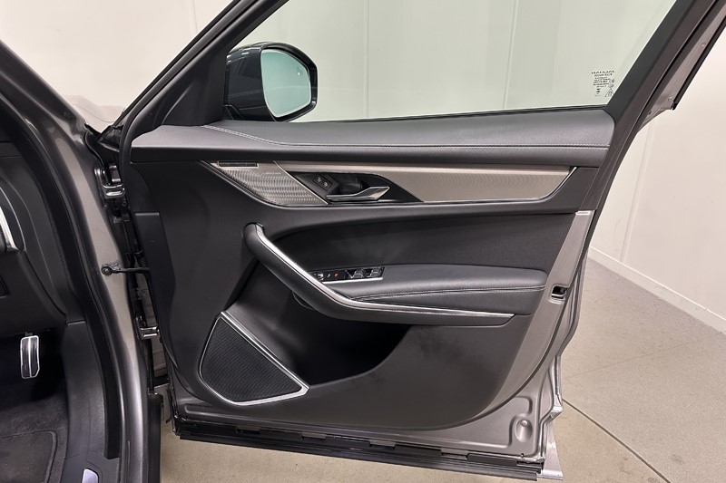 2024 (24) JAGUAR F-PACE 2.0 D200 R-Dynamic SE Black 5dr Auto AWD 5267484