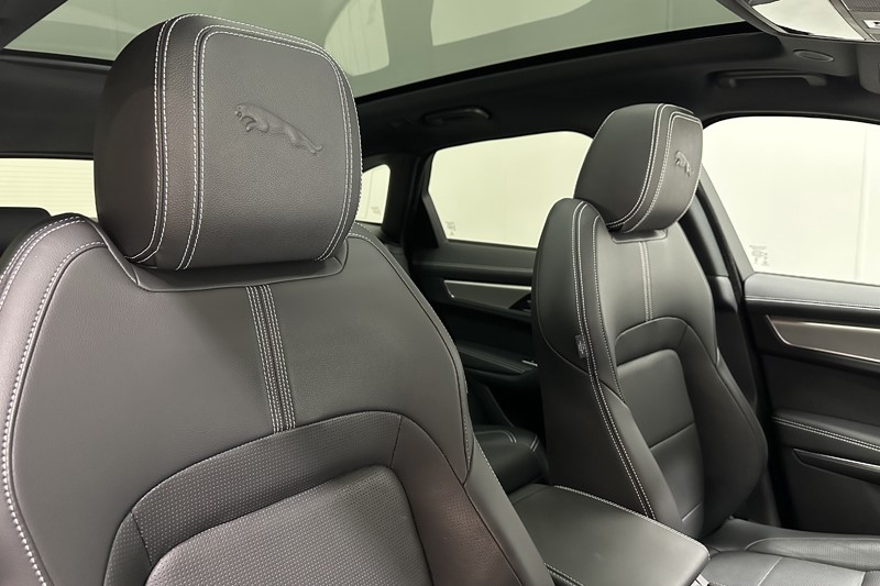 2024 (24) JAGUAR F-PACE 2.0 D200 R-Dynamic SE Black 5dr Auto AWD 5267490