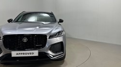 2024 (24) JAGUAR F-PACE 2.0 D200 R-Dynamic SE Black 5dr Auto AWD 5267524