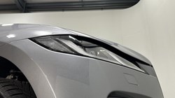 2024 (24) JAGUAR F-PACE 2.0 D200 R-Dynamic SE Black 5dr Auto AWD 5267523