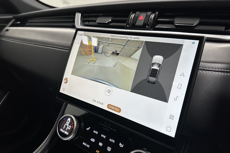 2024 (24) JAGUAR F-PACE 2.0 D200 R-Dynamic SE Black 5dr Auto AWD 5267505