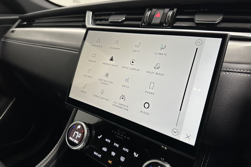 2024 (24) JAGUAR F-PACE 2.0 D200 R-Dynamic SE Black 5dr Auto AWD 5267500