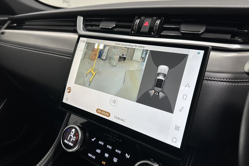 2024 (24) JAGUAR F-PACE 2.0 D200 R-Dynamic SE Black 5dr Auto AWD 5267504