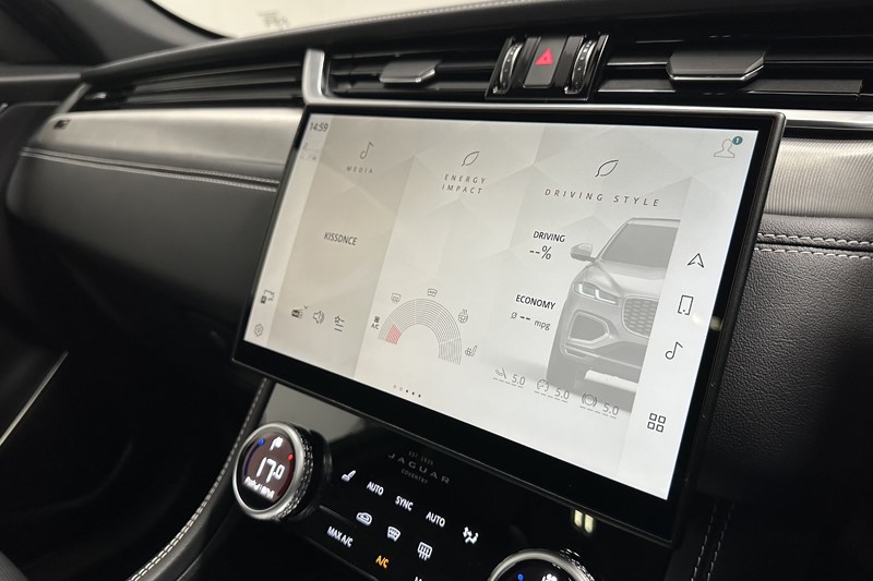 2024 (24) JAGUAR F-PACE 2.0 D200 R-Dynamic SE Black 5dr Auto AWD 5267499