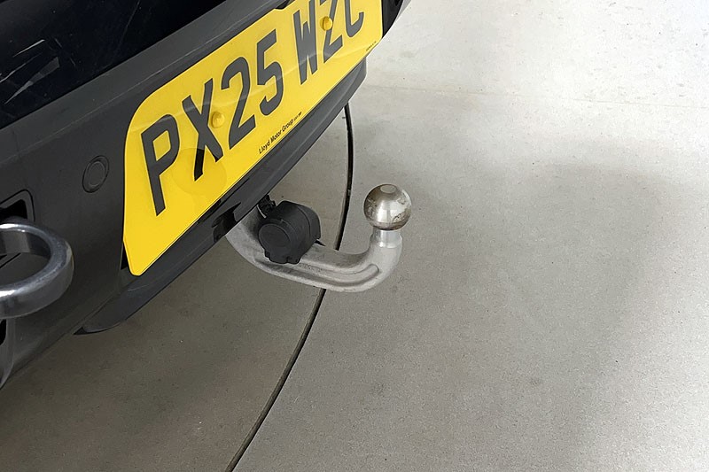 2025 (25) LAND ROVER DEFENDER 3.0 D250 X-Dynamic SE 110 5dr Auto 5268572