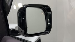 2025 (25) LAND ROVER DEFENDER 3.0 D250 X-Dynamic SE 110 5dr Auto 5268538