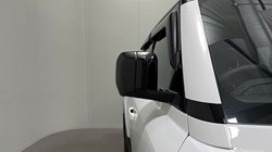 2025 (25) LAND ROVER DEFENDER 3.0 D250 X-Dynamic SE 110 5dr Auto 5268575