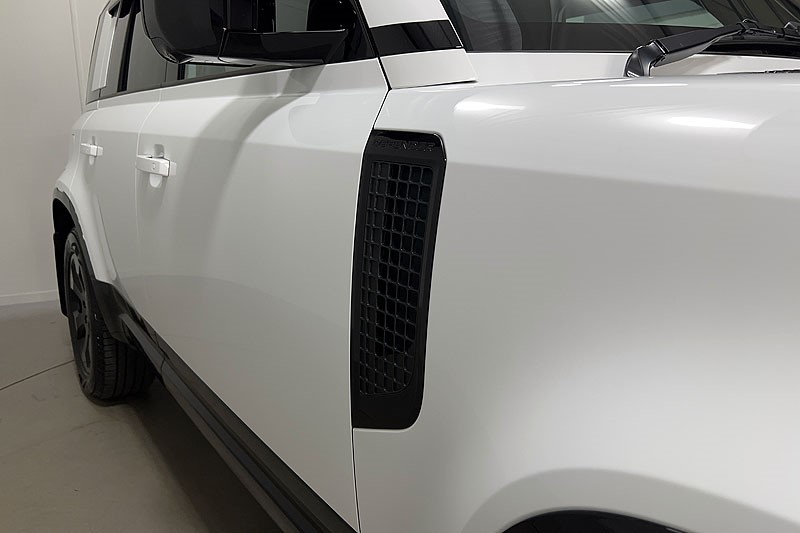 2025 (25) LAND ROVER DEFENDER 3.0 D250 X-Dynamic SE 110 5dr Auto 5268576