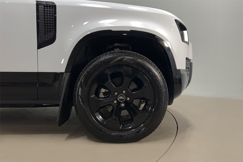 2025 (25) LAND ROVER DEFENDER 3.0 D250 X-Dynamic SE 110 5dr Auto 5268530