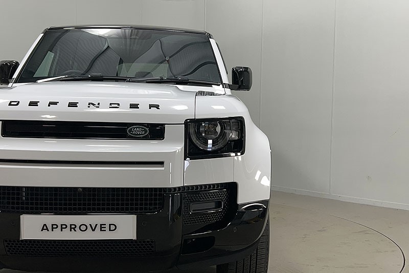 2025 (25) LAND ROVER DEFENDER 3.0 D250 X-Dynamic SE 110 5dr Auto 5268579