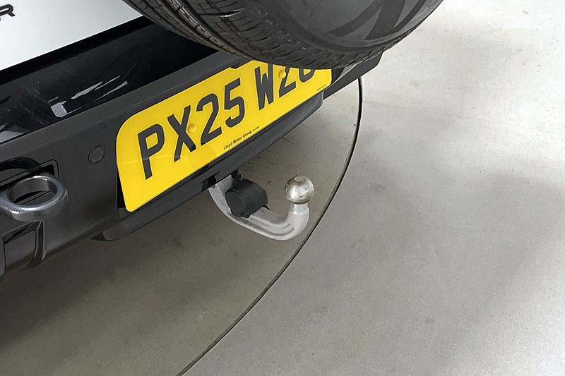 2025 (25) LAND ROVER DEFENDER 3.0 D250 X-Dynamic SE 110 5dr Auto 5268571