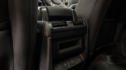 2025 (25) LAND ROVER DEFENDER 3.0 D250 X-Dynamic SE 110 5dr Auto 5268562