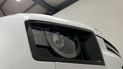 2025 (25) LAND ROVER DEFENDER 3.0 D250 X-Dynamic SE 110 5dr Auto 5268577