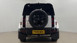 2025 (25) LAND ROVER DEFENDER 3.0 D250 X-Dynamic SE 110 5dr Auto 5268528