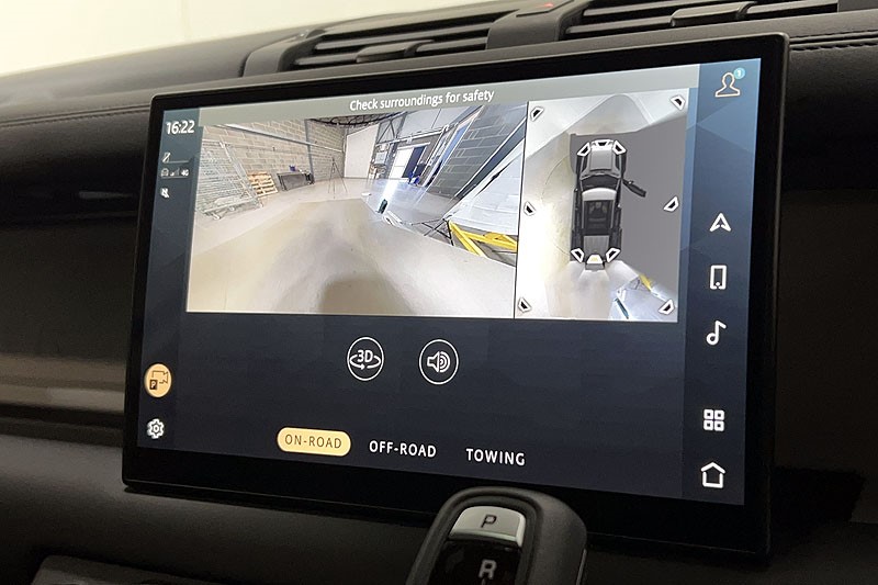 2025 (25) LAND ROVER DEFENDER 3.0 D250 X-Dynamic SE 110 5dr Auto 5268551