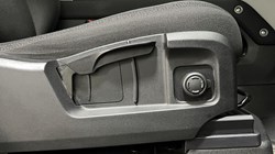 2023 (23) LAND ROVER COMMERCIAL DEFENDER 3.0 D250 Hard Top Auto 5283819