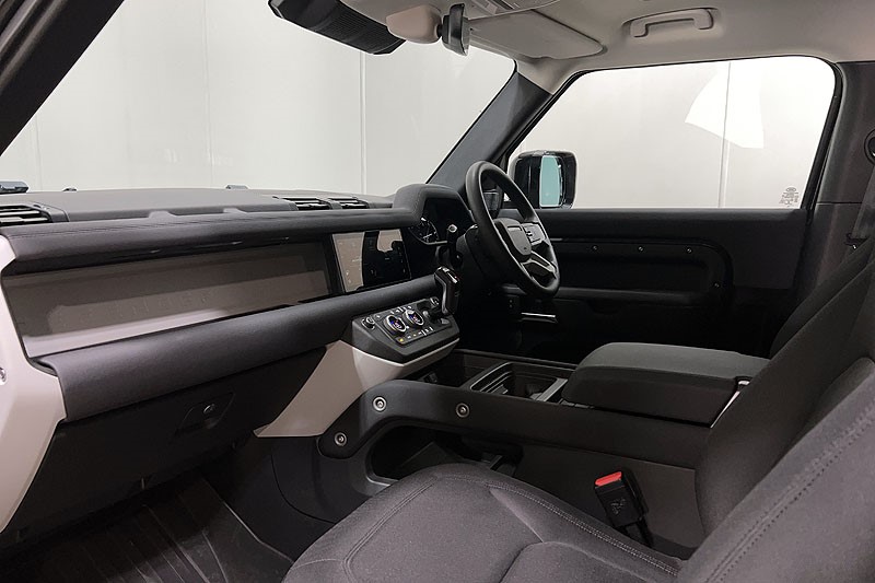 2023 (23) LAND ROVER COMMERCIAL DEFENDER 3.0 D250 Hard Top Auto 5283840