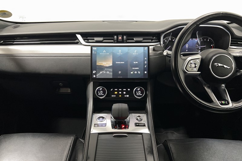 2021 (21) JAGUAR F-PACE 2.0 D200 R-Dynamic S 5dr Auto AWD 5273804