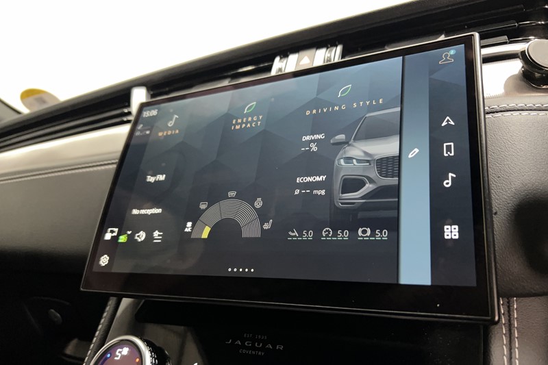 2021 (21) JAGUAR F-PACE 2.0 D200 R-Dynamic S 5dr Auto AWD 5273825