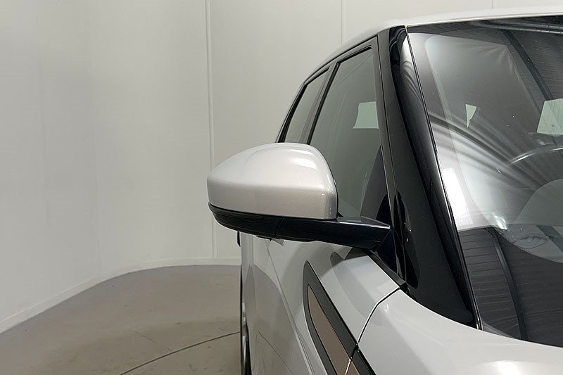 2019 (69) LAND ROVER RANGE ROVER EVOQUE 2.0 D150 R-Dynamic S 5dr 2WD 5307660