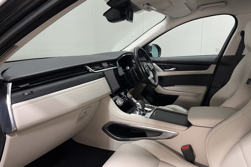 2021 (21) JAGUAR F-PACE 3.0 D300 R-Dynamic SE 5dr Auto AWD 5323715