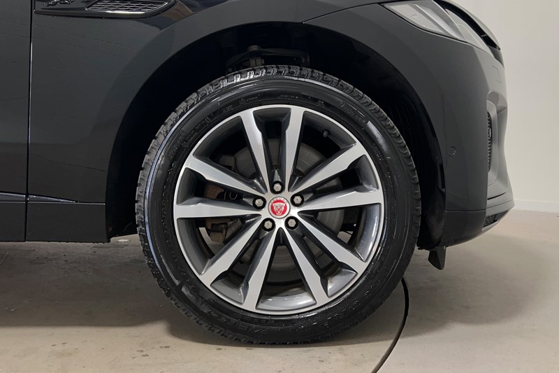 2021 (21) JAGUAR F-PACE 3.0 D300 R-Dynamic SE 5dr Auto AWD 5323689