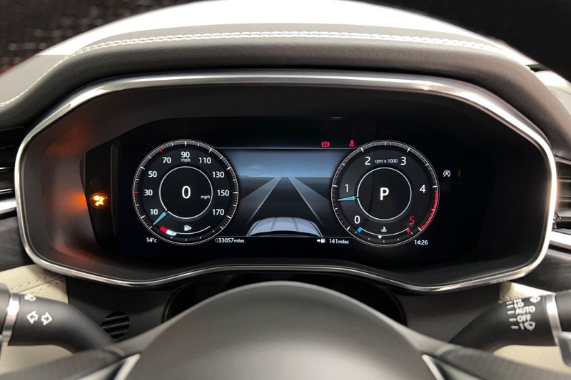 2021 (21) JAGUAR F-PACE 3.0 D300 R-Dynamic SE 5dr Auto AWD 5323704