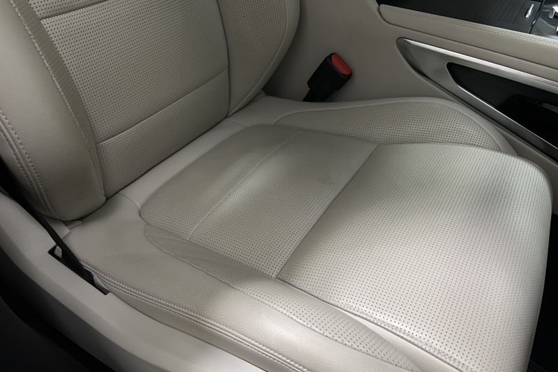 2021 (21) JAGUAR F-PACE 3.0 D300 R-Dynamic SE 5dr Auto AWD 5323699