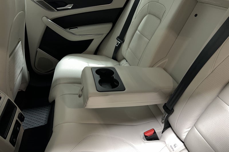 2021 (21) JAGUAR F-PACE 3.0 D300 R-Dynamic SE 5dr Auto AWD 5323721