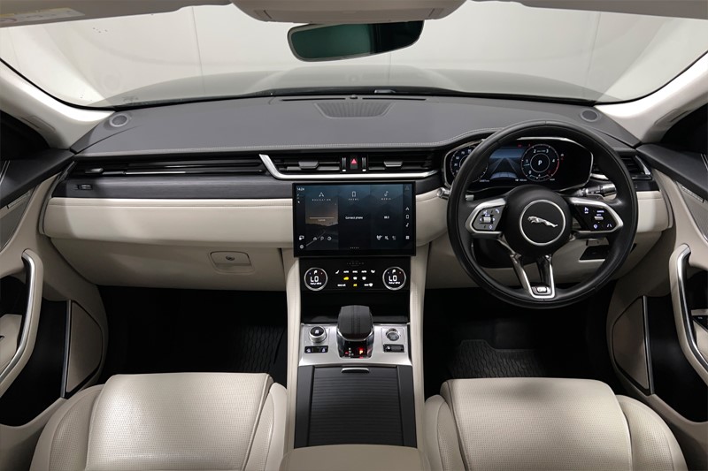 2021 (21) JAGUAR F-PACE 3.0 D300 R-Dynamic SE 5dr Auto AWD 5323690