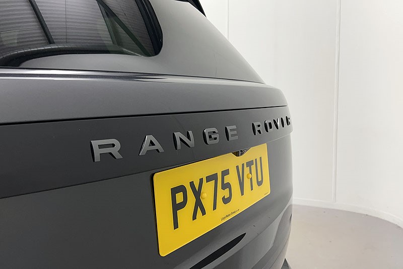 2025 (75) LAND ROVER RANGE ROVER 3.0 D300 SE 4dr Auto 5284046