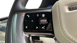 2025 (75) LAND ROVER RANGE ROVER 3.0 D300 SE 4dr Auto 5284018