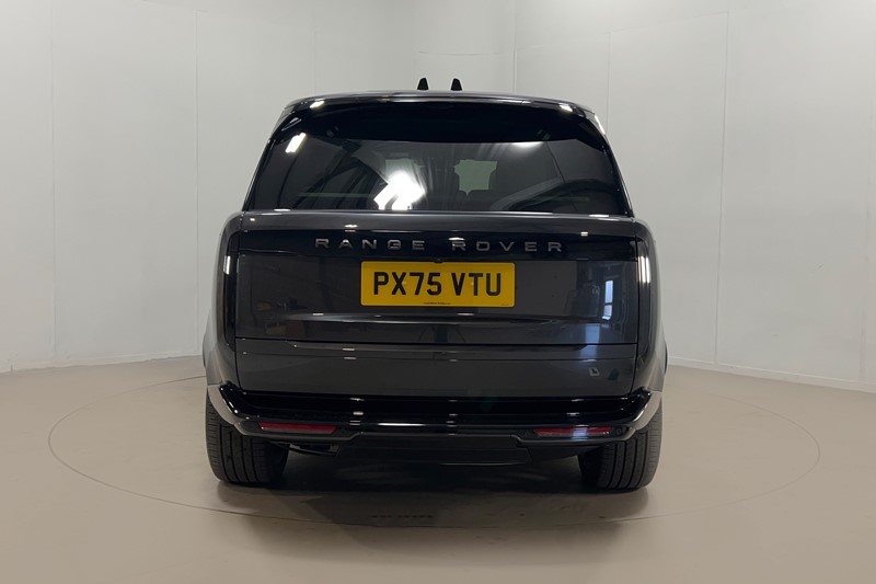 2025 (75) LAND ROVER RANGE ROVER 3.0 D300 SE 4dr Auto 5284002